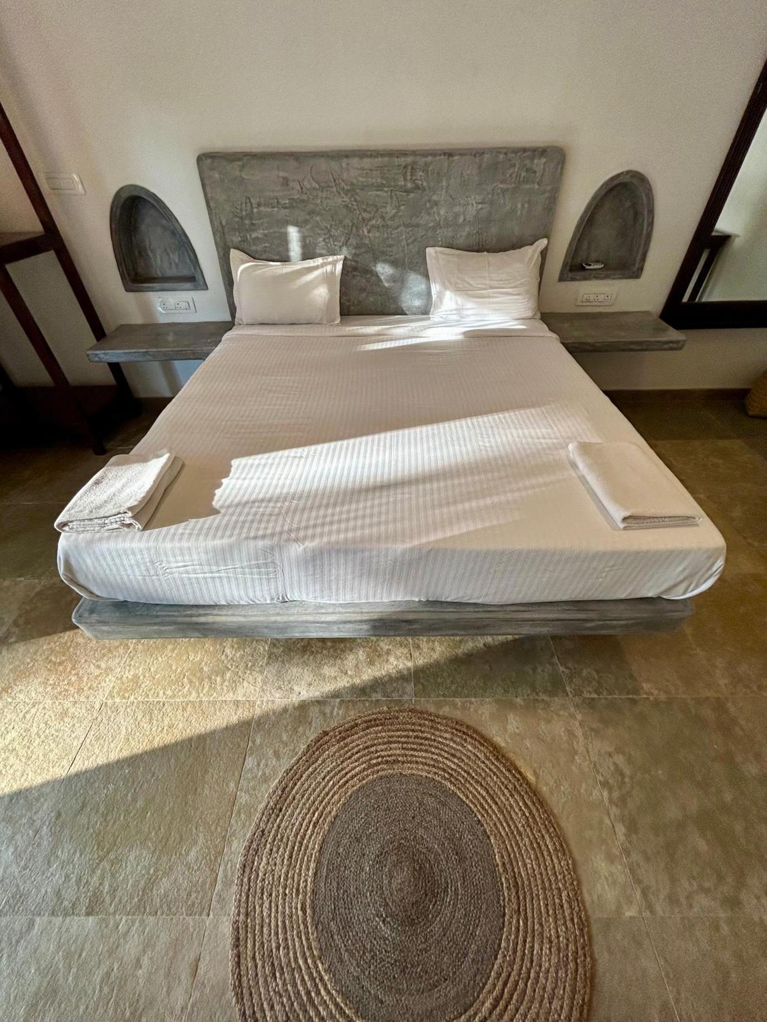Silent Beach Resort 曼德姆 外观 照片